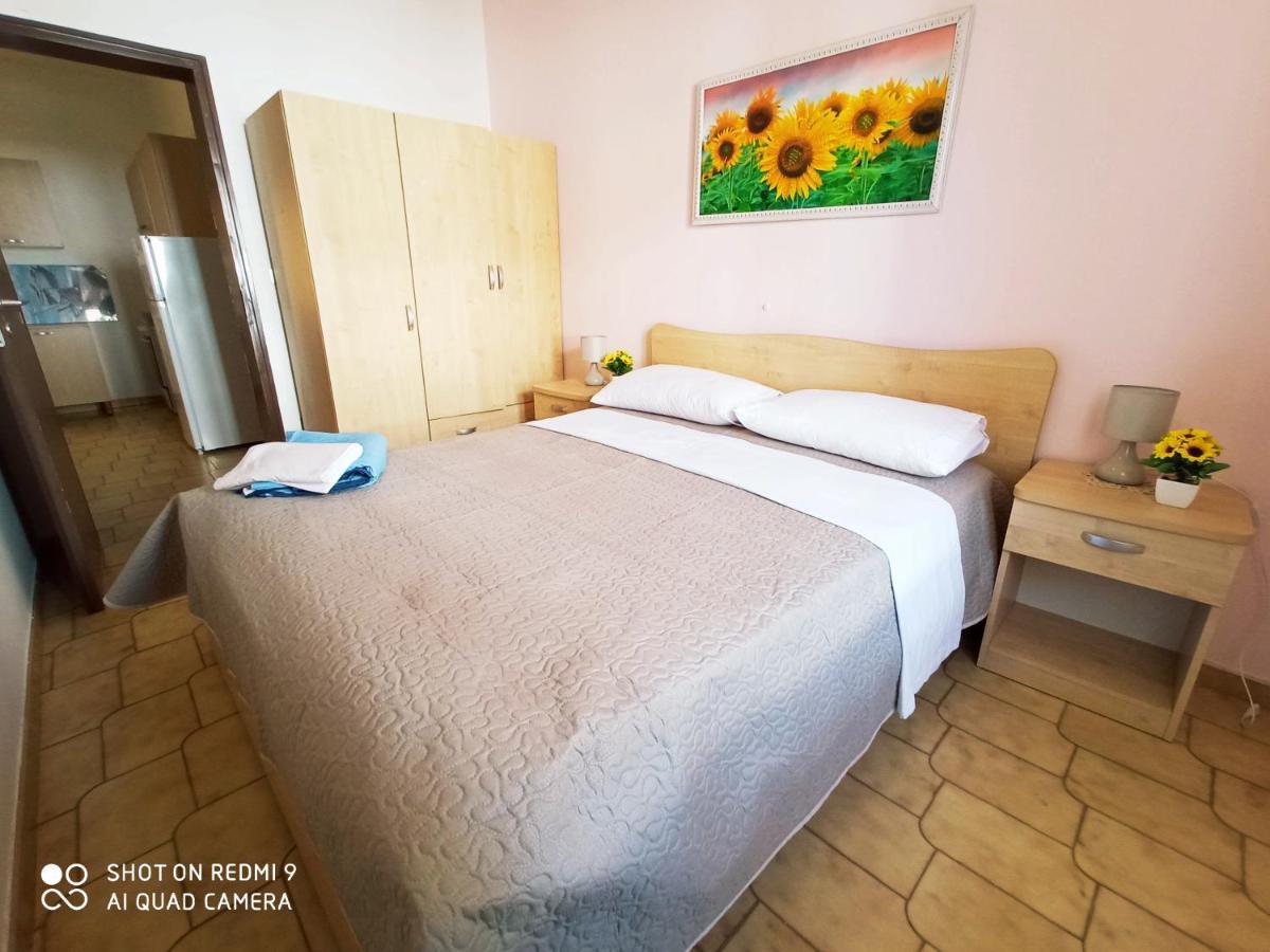 Residence Poseidon Lido Marini Esterno foto